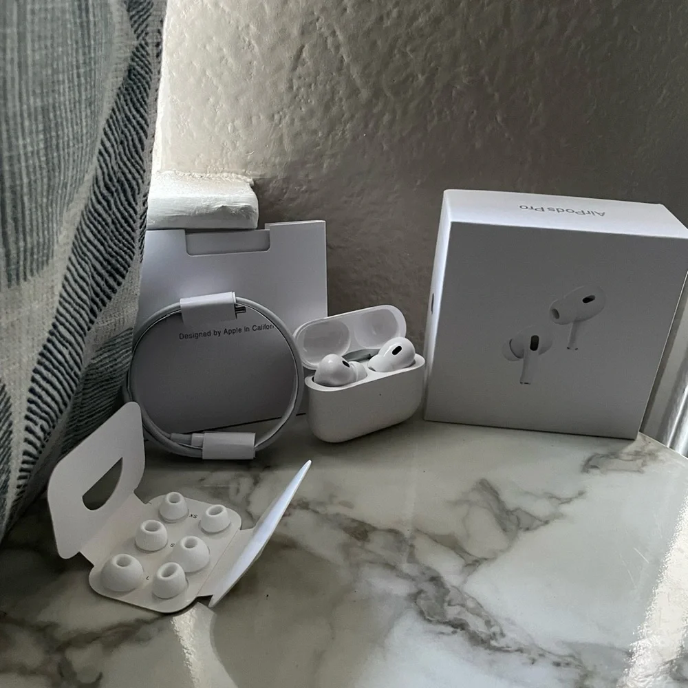 AirPod Gen 2